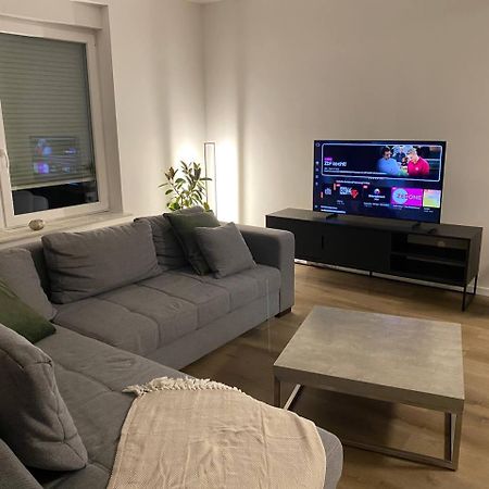 Haus Mit Garten - Kingbett - Wifi - Parkplatz Essen Bagian luar foto
