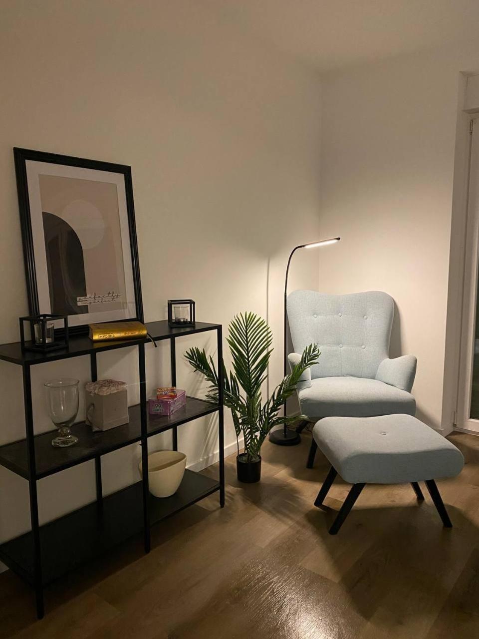 Haus Mit Garten - Kingbett - Wifi - Parkplatz Essen Bagian luar foto